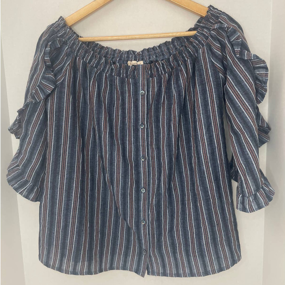 Hem & Thread Blanket Stripe Cold Shoulder Button Top Size Small